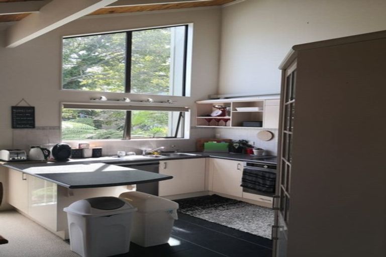 Photo of property in 2/8 Theodora Place, Mairangi Bay, Auckland, 0630