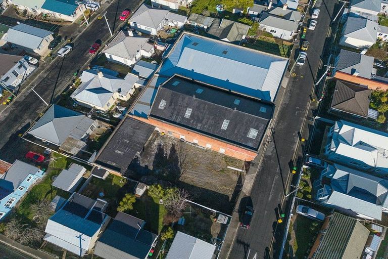 Photo of property in 43 Bathgate Street, South Dunedin, Dunedin, 9012