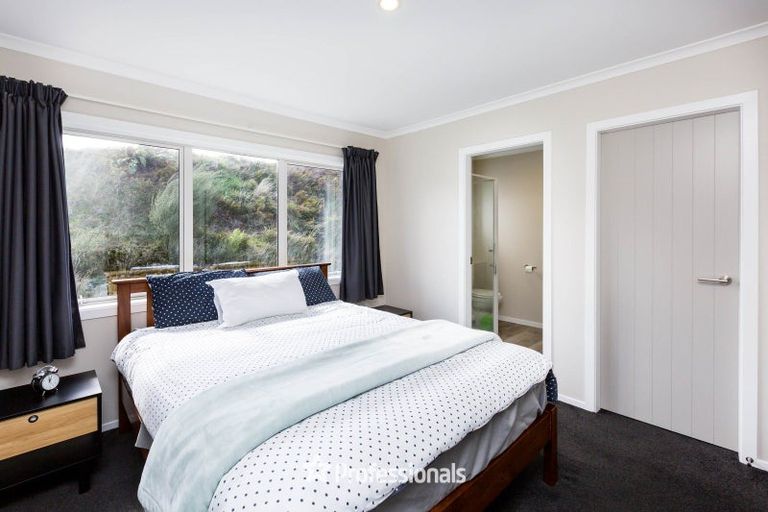 Photo of property in 88 Sunstone Crescent, Timberlea, Upper Hutt, 5018