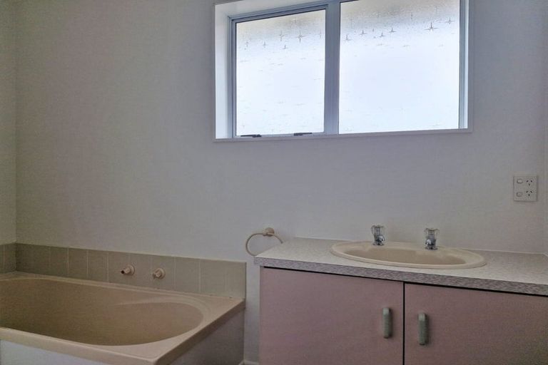 Photo of property in 3/39 Sackville Street, Fitzroy, New Plymouth, 4312