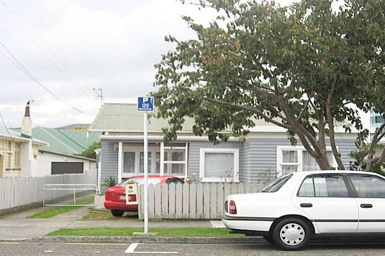 Photo of property in 23 Pilmuir Street, Hutt Central, Lower Hutt, 5010