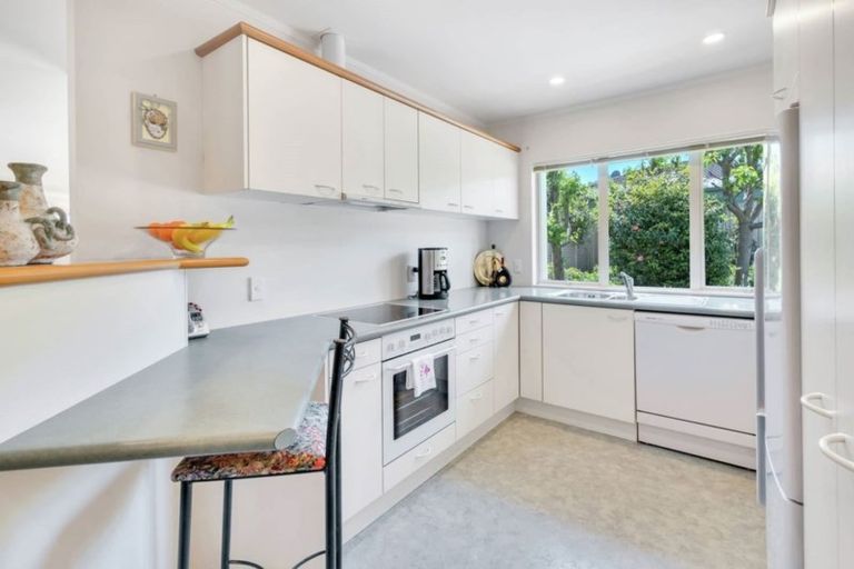 Photo of property in 1/14 Drake Street, Howick, Auckland, 2014