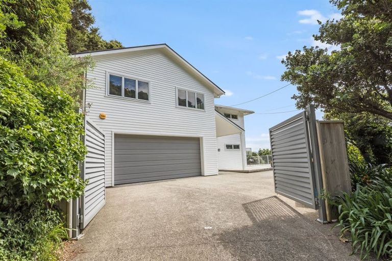 Photo of property in 22 Kowhai Street, Eastbourne, Lower Hutt, 5013