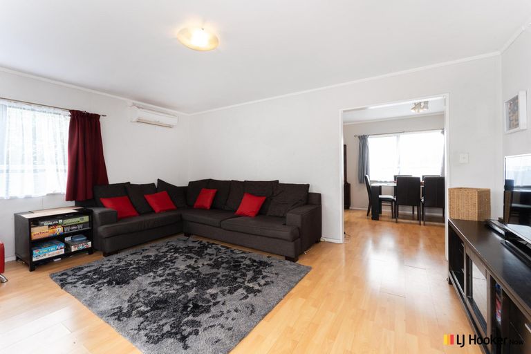 Photo of property in 1/24 Leven Lane, Totara Heights, Auckland, 2105
