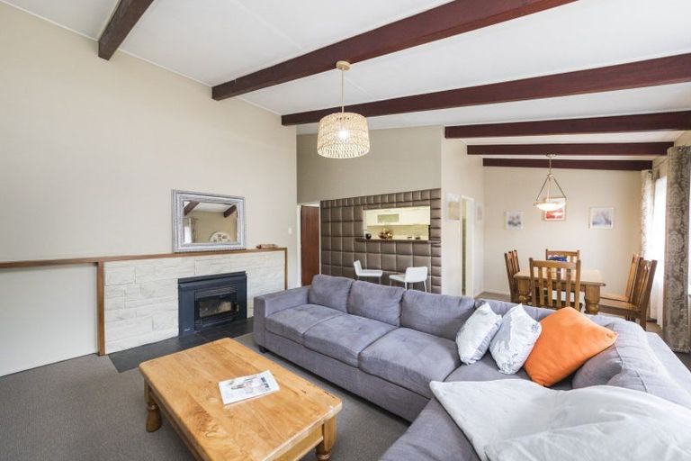 Photo of property in 41 Churchill Avenue, Hokowhitu, Palmerston North, 4410