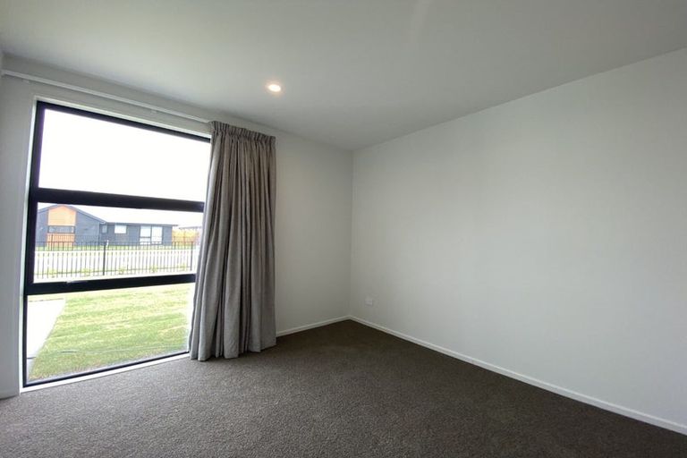 Photo of property in 12 Larissa Road, Halswell, Christchurch, 8025