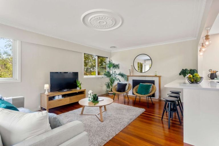 Photo of property in 20 Daffodil Street, Titirangi, Auckland, 0604