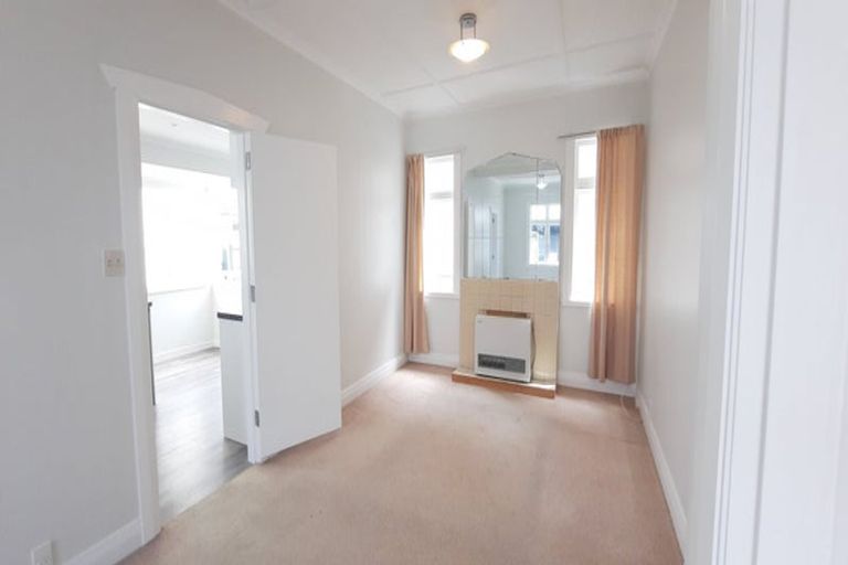 Photo of property in 4 Rotherham Terrace, Miramar, Wellington, 6022