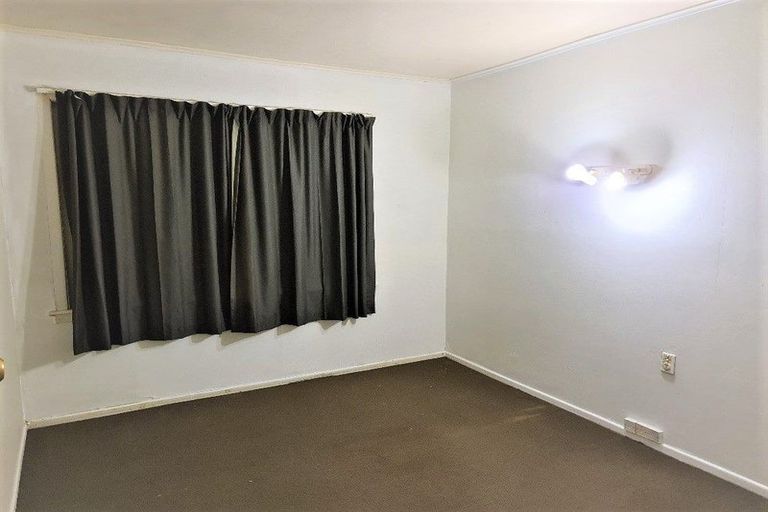 Photo of property in 41b Glengarry Road, Glen Eden, Auckland, 0602