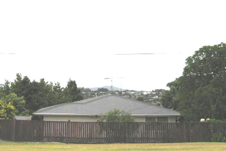 Photo of property in 249 Sunset Road, Sunnynook, Auckland, 0632