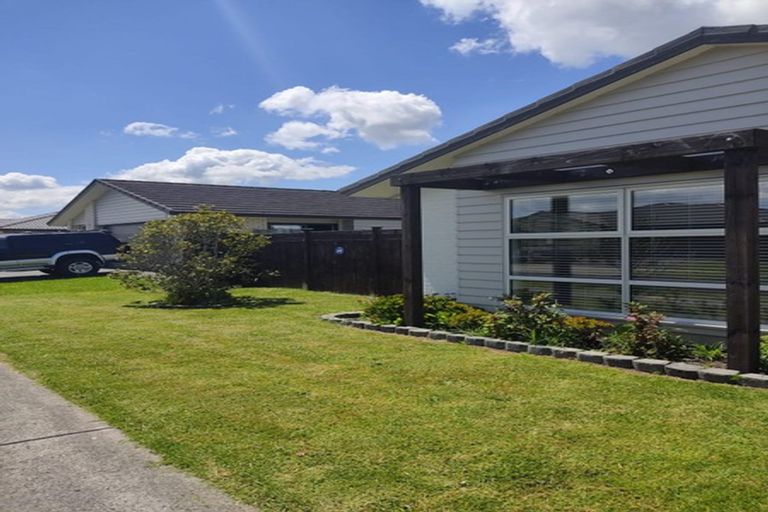 Photo of property in 8 Disley Road, Wattle Downs, Auckland, 2103