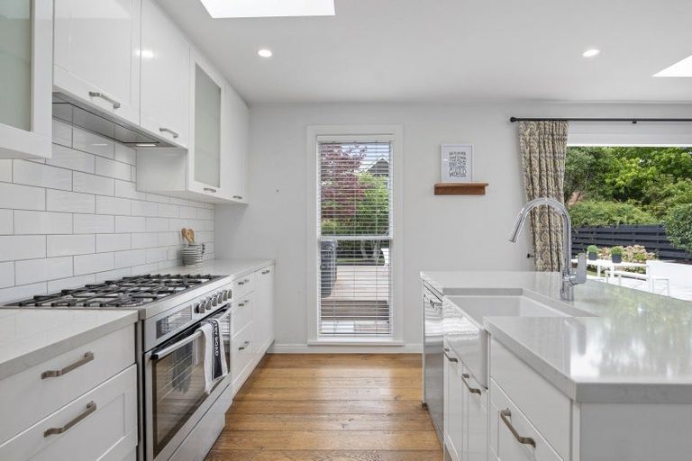 Photo of property in 77 Rutland Street, St Albans, Christchurch, 8014