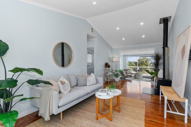 Photo of property in 42 Onerahi Road, Onerahi, Whangarei, 0110