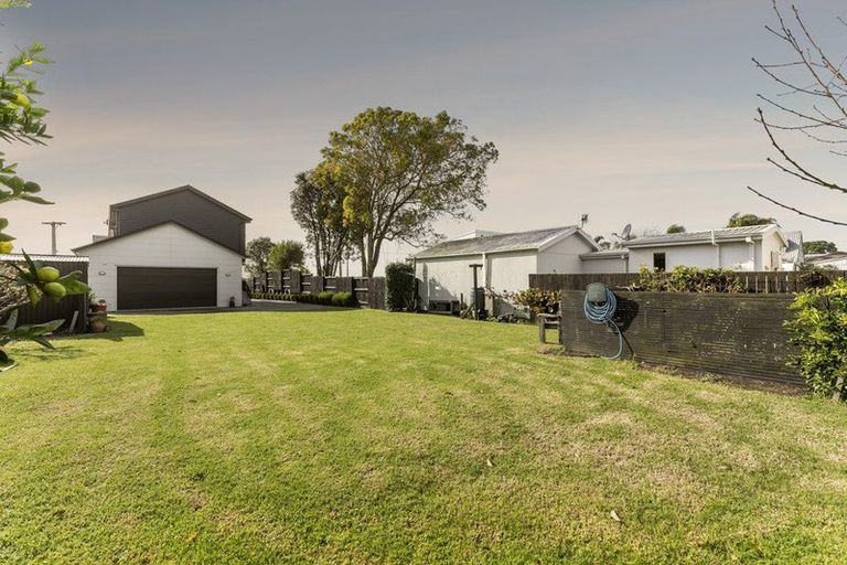 Photo of property in 972 Papamoa Beach Road, Papamoa Beach, Papamoa, 3118