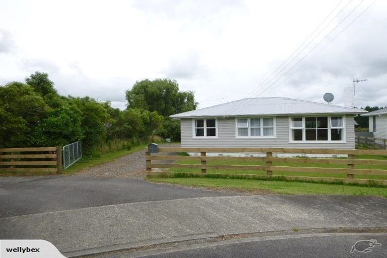 Photo of property in 1 Julyan Street, Shannon, 4821