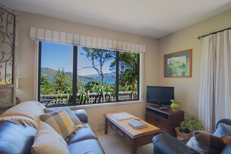 Photo of property in 6888i Christchurch Akaroa Road, Takamatua, 7581