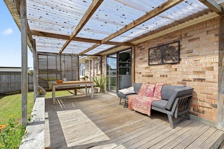 Photo of property in 19 Madill Street, Tuakau, 2121