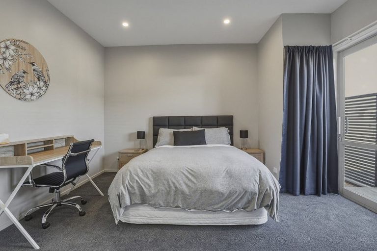 Photo of property in 43 Bradshaw Street, South Dunedin, Dunedin, 9012