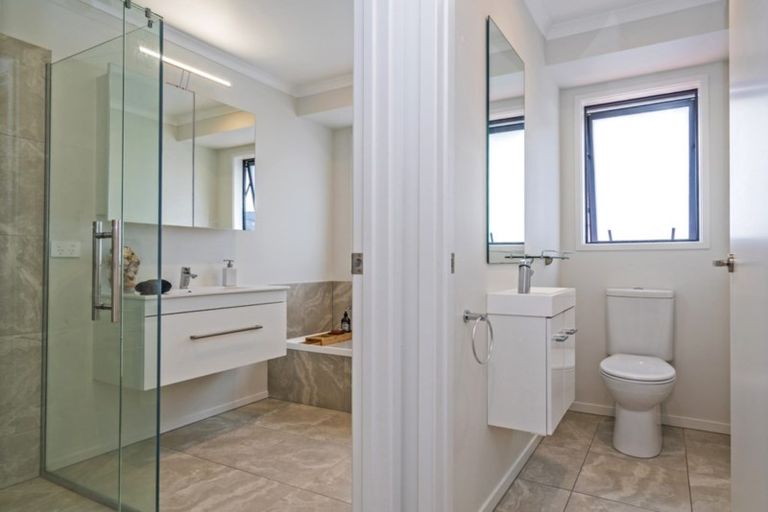 Photo of property in 24 Debenham Drive, Whitianga, 3510