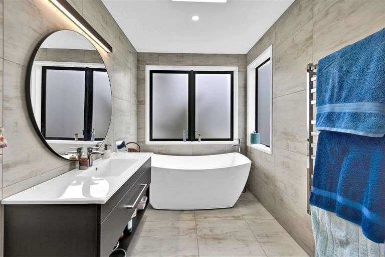 Photo of property in 14 Waitaha Place, Bell Block, New Plymouth, 4312