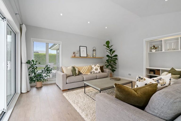 Photo of property in 50 Jarrett Terrace, Leamington, Cambridge, 3432