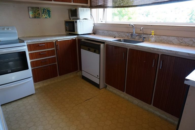 Photo of property in 57 Merriefield Avenue, Forrest Hill, Auckland, 0620