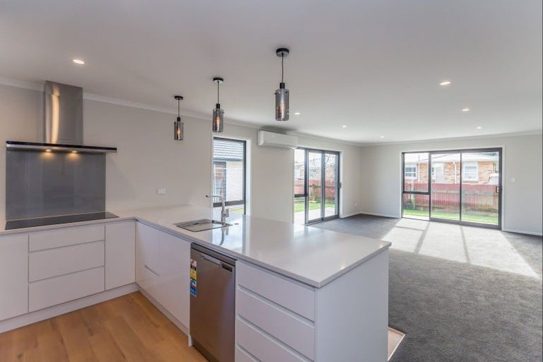 Photo of property in 30b Queenwood Road, Levin, 5510