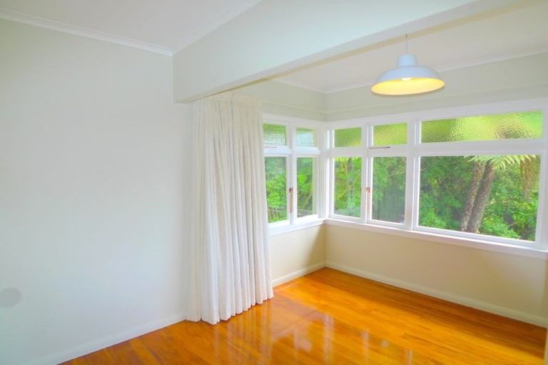 Photo of property in 17 Henderson Street, Karori, Wellington, 6012