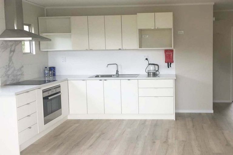 Photo of property in 1/23b Hillsborough Road, Hillsborough, Auckland, 1042