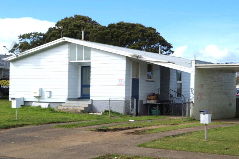 Photo of property in 18 Calthorp Close, Favona, Auckland, 2024