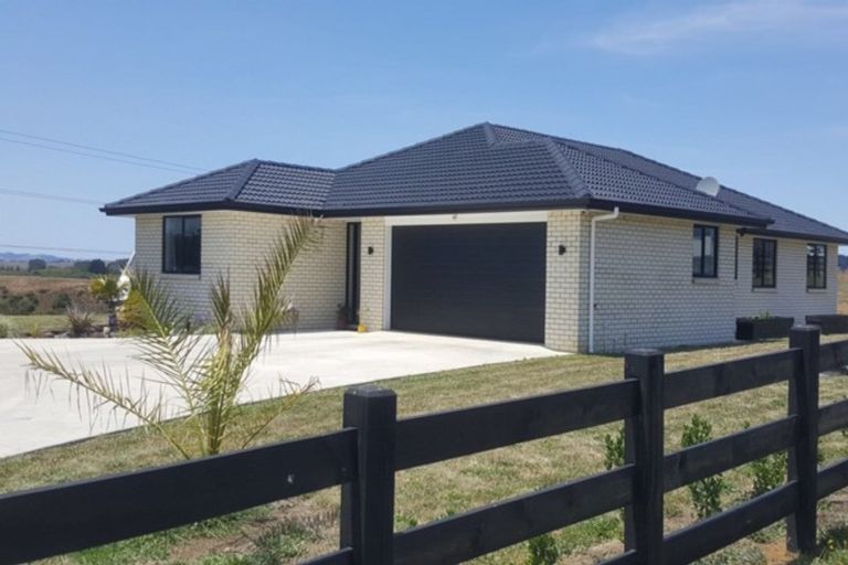 Photo of property in 49 Te Ara Aukati Terrace, Pokeno, 2471