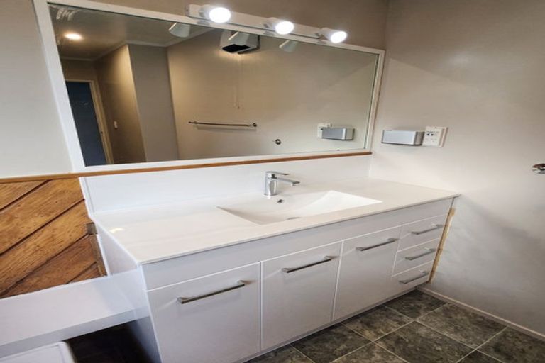 Photo of property in 399 Welcome Bay Road, Welcome Bay, Tauranga, 3112