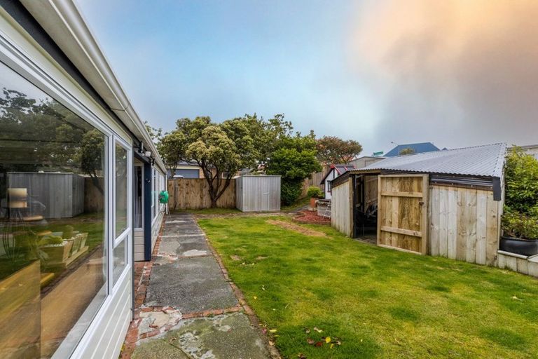 Photo of property in 74 Cypress Drive, Maungaraki, Lower Hutt, 5010