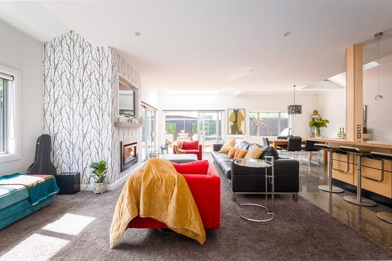 Photo of property in 27 Devon Street, Sydenham, Christchurch, 8023