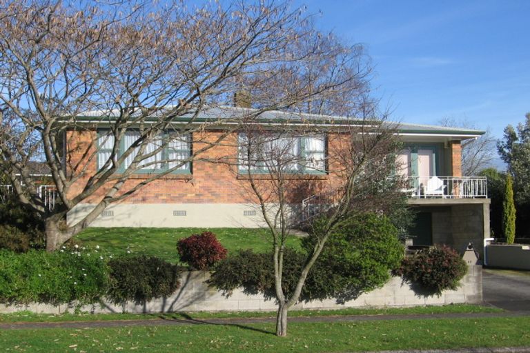 Photo of property in 14 Pelorus Street, Glenview, Hamilton, 3206