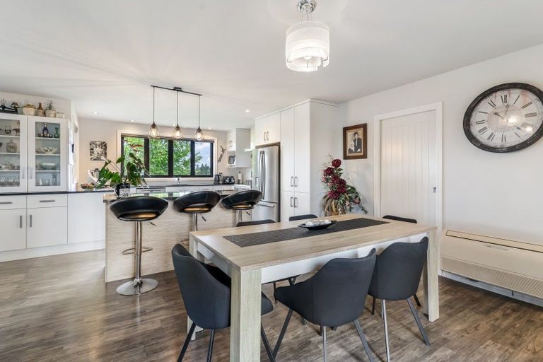 Photo of property in 65 Racecourse Road, Winton, 9782