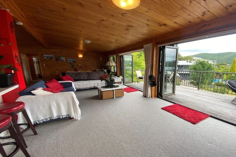 Photo of property in 9a Finlay Grove, Waikawa, Picton, 7220