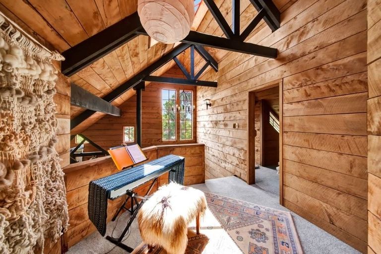 Photo of property in 22b Sequoia Grove, Merrilands, New Plymouth, 4312