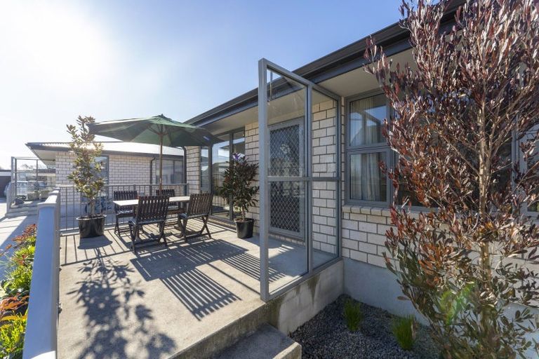 Photo of property in 2/159 Edgeware Road, Edgeware, Christchurch, 8013