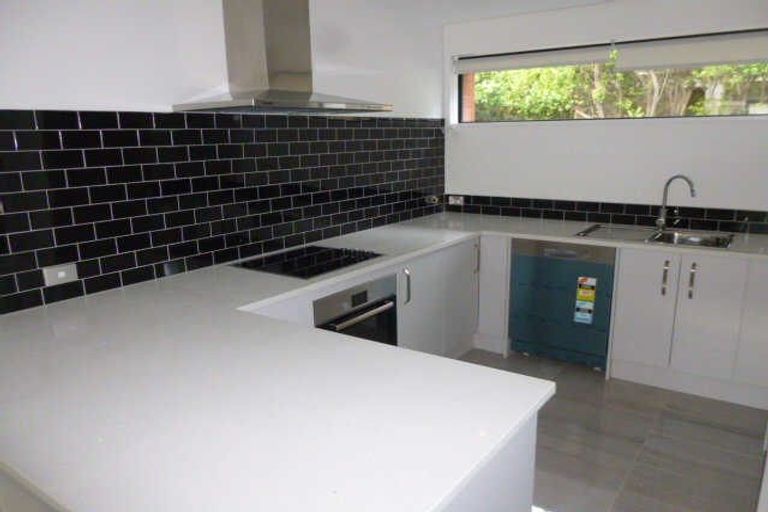 Photo of property in 2/40 Brockworth Place, Riccarton, Christchurch, 8011