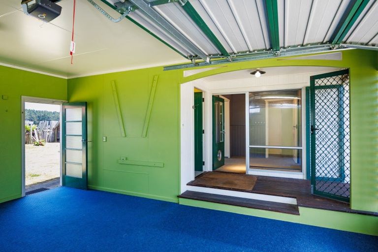 Photo of property in 1941 Parewanui Road, Parewanui, Bulls, 4894