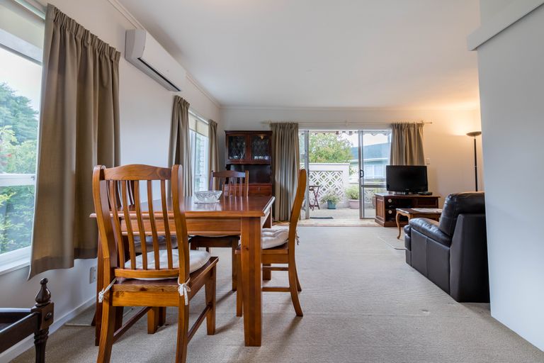 Photo of property in 2/142 Halsey Drive, Lynfield, Auckland, 1042