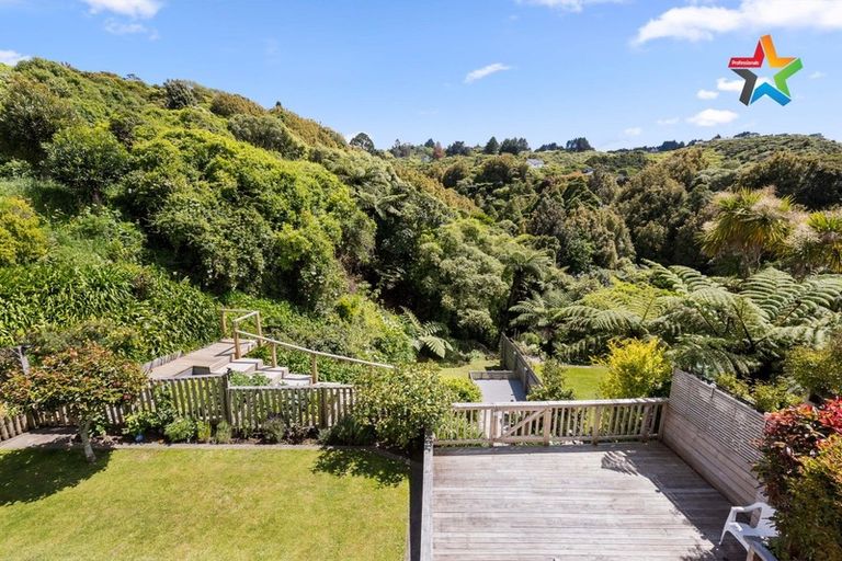 Photo of property in 3a Panorama Grove, Harbour View, Lower Hutt, 5010