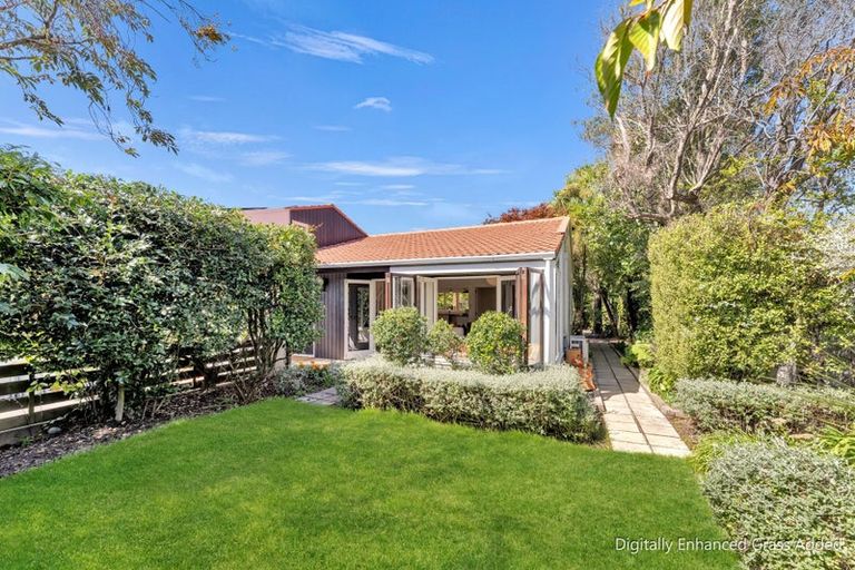 Photo of property in 1/12 Deloraine Street, Somerfield, Christchurch, 8024