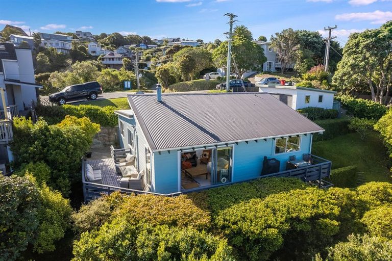 Photo of property in 22 Gordon Road, Plimmerton, Porirua, 5026