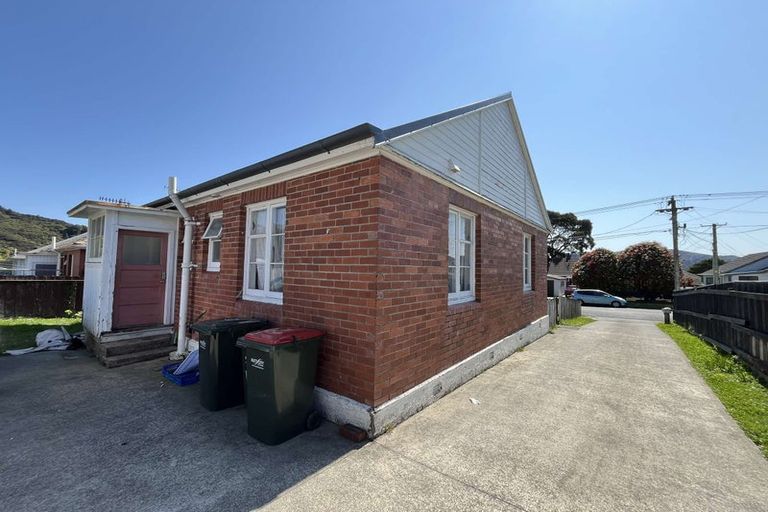 Photo of property in 95 Wilkie Crescent, Naenae, Lower Hutt, 5011