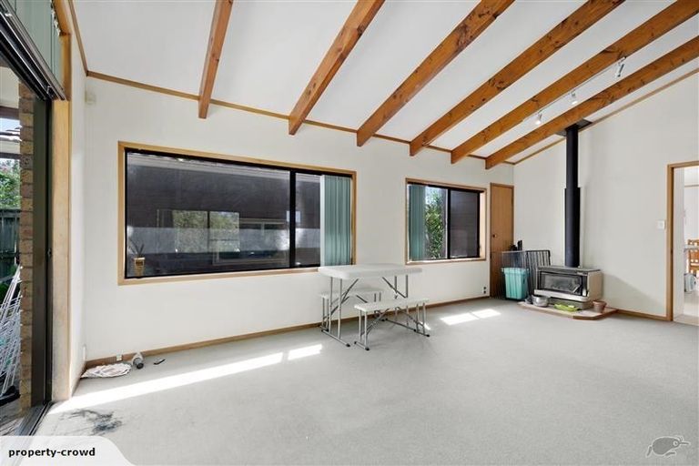 Photo of property in 124 Stapleford Crescent, Browns Bay, Auckland, 0630