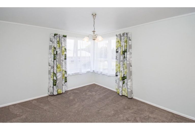 Photo of property in 50 Watts Road, Manurewa, Auckland, 2102