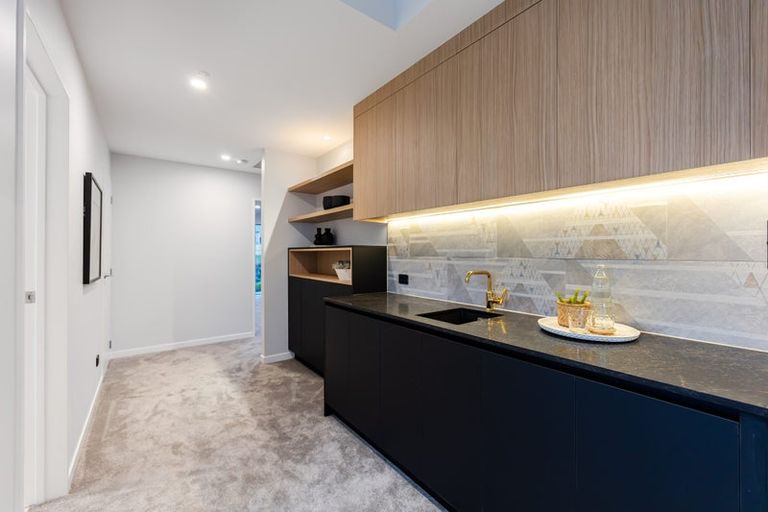 Photo of property in 3 Waitai Close, Long Bay, Auckland, 0630