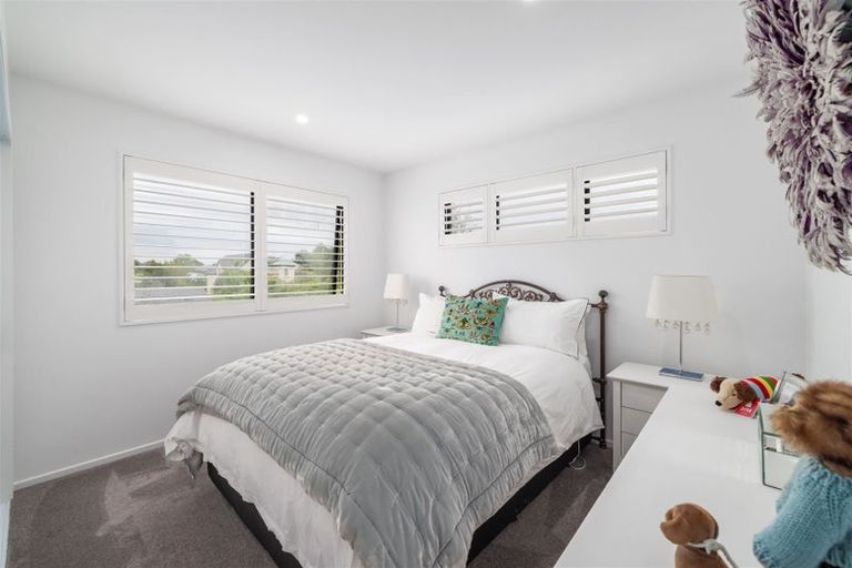 Photo of property in 90 Abberley Crescent, St Albans, Christchurch, 8014